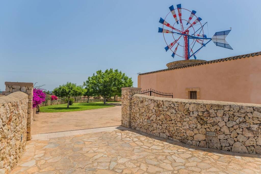 Finca Amer Sa Pobla Exteriér fotografie